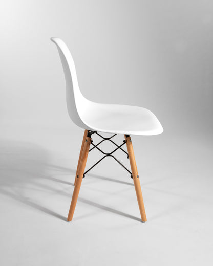 Juego de 4 sillas de cocina Gata con detalles de madera - imagen 6