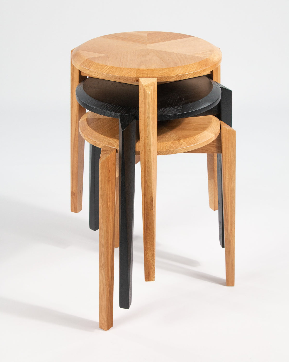 Taburete Nerea de diseño contemporáneo - imagen 18