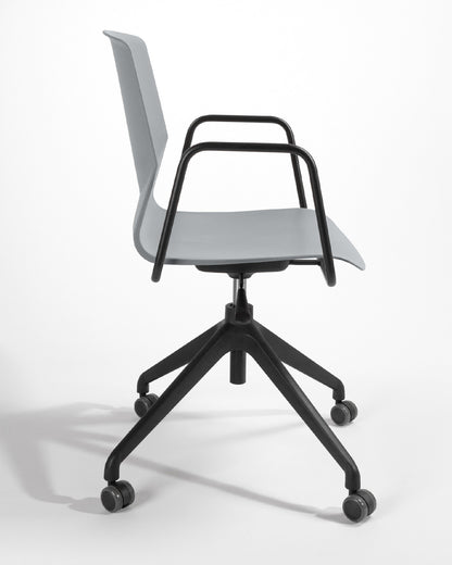 Silla de oficina Sueca de polipropileno - imagen 16